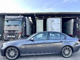 Voiture accidenté BMW 3-serie 318i 2.0 129pk 6-bak Executive sedan - xenon - clima - 2007/2