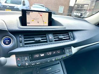Lexus Ct 200h Hybrid 123pk aut Business Line - nap - navi - camera - dealer onderhouden - licht + regens + dimmend spiegel picture 17