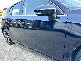 Lexus Ct 200h Hybrid 123pk aut Business Line - nap - navi - camera - dealer onderhouden - licht + regens + dimmend spiegel picture 92