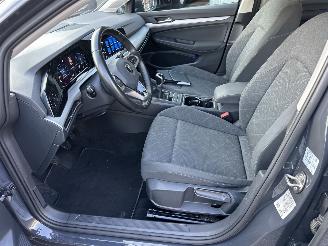 Volkswagen Golf 1.0 TSI 110pk 6-bak Life Edition 5drs - nap - virtual - carplay - front + line assist - sfeerverl - pdc v+a picture 42