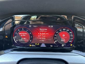 Volkswagen Golf 1.0 TSI 110pk 6-bak Life Edition 5drs - nap - virtual - carplay - front + line assist - sfeerverl - pdc v+a picture 31