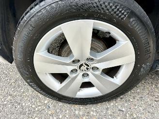 Skoda Fabia 1.0 TSI 95pk Clever - org nl - front assist - pdc - airco - cruise - navi - privacy glass - rijdbaar picture 76