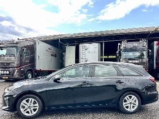 škoda osobní automobily Kia Ceed Sportswagon 1.5 T-GDi 160pk DynamicLine - nap - navi - camera - line assist - carplay - pdc - trekh 2021/6