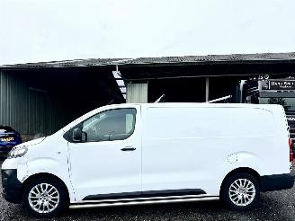 krockskadad bil bedrijf Opel Vivaro 2.0 CDTI 122pk 6-bak L3/H1 Edition 3pers - nap - CarPlay - side assist - pdc v+a - airco - cruise - licht + regens 2020/9