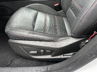 Renault Arkana 1.6 E-Tech Hybrid 145pk 8-traps aut RS-Line - pano - 360cam - carbon - leer - keyless - stuurverw - bomvol picture 35