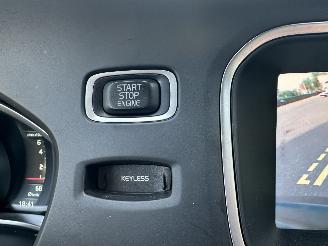 Volvo V-40 Gereserveerd 1.6 T4 179pk aut Summum - xenon - navi - camera - keyless - front + line + side assist picture 51