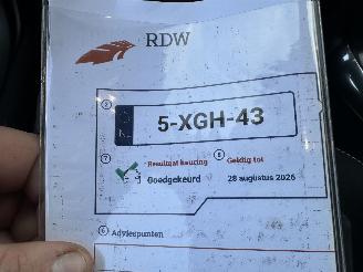 Volvo V-40 Gereserveerd 1.6 T4 179pk aut Summum - xenon - navi - camera - keyless - front + line + side assist picture 46