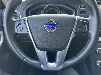 Volvo V-40 Gereserveerd 1.6 T4 179pk aut Summum - xenon - navi - camera - keyless - front + line + side assist picture 27