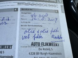Volvo V-40 Gereserveerd 1.6 T4 179pk aut Summum - xenon - navi - camera - keyless - front + line + side assist picture 39
