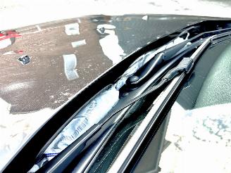 Volvo V-40 Gereserveerd 1.6 T4 179pk aut Summum - xenon - navi - camera - keyless - front + line + side assist picture 100