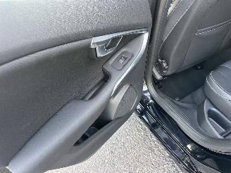 Volvo V-40 Gereserveerd 1.6 T4 179pk aut Summum - xenon - navi - camera - keyless - front + line + side assist picture 60