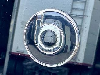 Volkswagen Up! 1.0i 65pk beats 5drs - nap - line assist - clima - cruise - pdc - privacy glass - subwoofer - licht + regensens picture 100