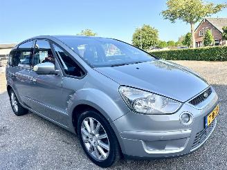 Ford S-Max 2.3-16V 162pk 6-traps aut Titanium 7Pers - navi - pdc v+a - licht + regensensor + aut dimmend spiegel picture 4