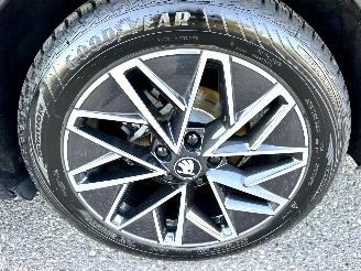 Skoda Octavia Gereserveerd 1.5 TSI MHEV Aut + f1 Sportline - nap - 1e eig - navi - camera - inkl trekh - stuurverw - front + line + side assist picture 74
