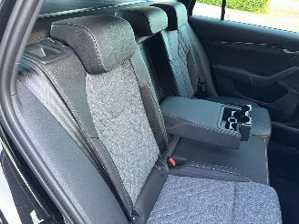 Skoda Octavia Gereserveerd 1.5 TSI MHEV Aut + f1 Sportline - nap - 1e eig - navi - camera - inkl trekh - stuurverw - front + line + side assist picture 59