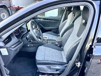 Skoda Octavia Gereserveerd 1.5 TSI MHEV Aut + f1 Sportline - nap - 1e eig - navi - camera - inkl trekh - stuurverw - front + line + side assist picture 39