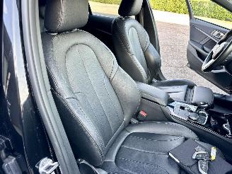 BMW 1-serie 118i 140pk aut High Exe M-Sport Ed - 73dkm nap - sfeerverl - navi - leer - virtual - carplay - front + line assist picture 21