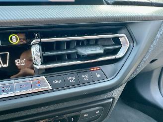BMW 1-serie 118i 140pk aut High Exe M-Sport Ed - 73dkm nap - sfeerverl - navi - leer - virtual - carplay - front + line assist picture 19