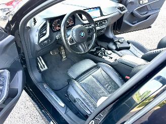 BMW 1-serie 118i 140pk aut High Exe M-Sport Ed - 73dkm nap - sfeerverl - navi - leer - virtual - carplay - front + line assist picture 20