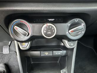 Kia Picanto 1.0 DPi 67pk DynamicLine 5drs - nap - camera - front assist - airco - cruise - carplay - lmv - lichtsensor picture 36
