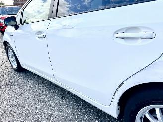 Toyota Prius Plus Gereserveerd Wagon 1.8 Hybrid aut 99pk Comfort 7Pers - nap - navi - zwart leer - clima - cruise - 7 zitplaatsen picture 12