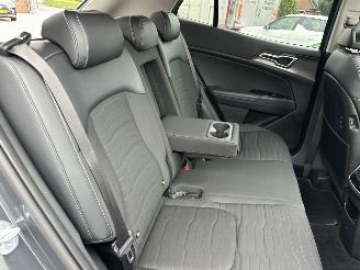 Kia Sportage 1.6 T-GDi Hybrid 179pk aut + f1 DynamicPl.L - pano - nap - stuur + stoelverw v+a - front + line + side assist - 1e eig picture 41