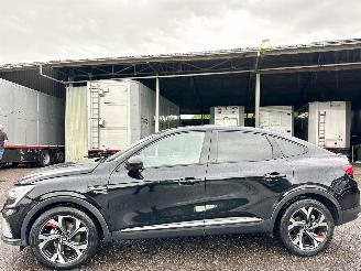 Avarii autoturisme Renault Arkana 1.6 E-Tech Hybrid 145pk 8-traps aut RS-Line - cam - carbon - leer - keyless - stuurverw - front + line + side assist 2022/1