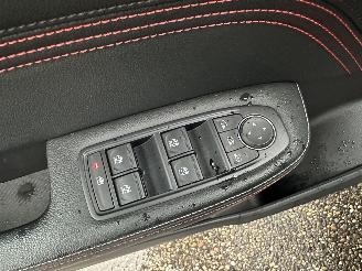 Renault Arkana 1.6 E-Tech Hybrid 145pk 8-traps aut RS-Line - cam - carbon - leer - keyless - stuurverw - front + line + side assist picture 50