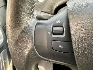 Peugeot 2008 1.2T 110pk PureTech Active - 96dkm nap - 1e eig - navi - clima - cruise - pdc v+a - volledig rijdbaar picture 39