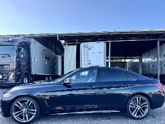 Unfallwagen BMW 4-serie 418i 136pk aut high exe M-sport - nap - schuifdak - head up - keyless - leer - trekh - 19 inch lmv 2018/11