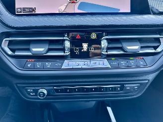 BMW 1-serie 118i aut High Exe M-Sport - nap - pano - sfeerverl - nav - cam - alarm - stuurverw - front + line + park assist picture 28