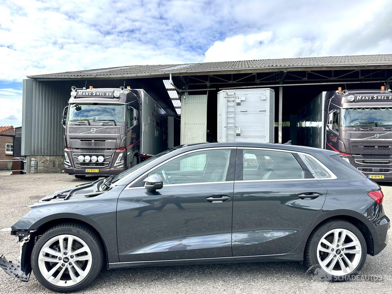 Audi A3 Sportback 35 TFSI 150pk aut + f1 Sport Ed - virtual - line + park assist - clima - cruise - pdc