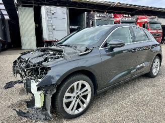 Audi A3 Sportback 35 TFSI 150pk aut + f1 Sport Ed - virtual - line + park assist - clima - cruise - pdc picture 2