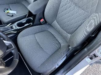 Toyota Corolla 1.8 Hybrid 148pk aut first edition sedan - navi - camera - stuurverw - keyless - front + line + side assist picture 40