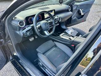 Mercedes A-klasse 250e aut + F1 AMG Star Ed Limited - pano - nap - 1e eig - sfeerverl - navi - camera - keyless - widescreen picture 23