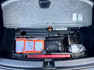 Mercedes A-klasse 250e aut + F1 AMG Star Ed Limited - pano - nap - 1e eig - sfeerverl - navi - camera - keyless - widescreen picture 65