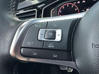 Volkswagen Polo 1.0 TSI 95pk R-Line 5drs - 20dkm nap - pano - 1e eig - 3x r-line - virtual - navi - front + park assist - acc - pdc - sfeerverl picture 25
