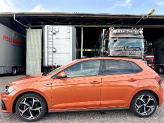 Damaged car Volkswagen Polo 1.0 TSI R-Line 5drs - 20dkm nap - pano - 1e eig - 3x r-line - 2021/1