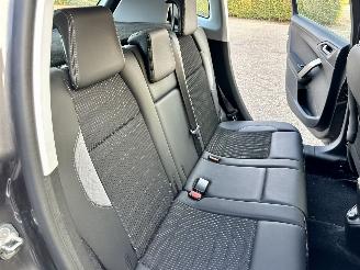 Peugeot 2008 gereserveerd 1.2 PureTech 82pk aut + f1 Allure - 33dkm nap - 1e eig - navi - pdc v+a - lmv - clima + cruise contr picture 24