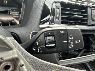 BMW 1-serie 120i 184pk aut M-Sport Shadow Ed - nap - schuifdak - leer - zwarte hemel - camera - pdc v+a picture 27