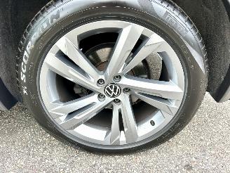 Volkswagen Tiguan 1.5 TSI 150pk aut + f1 R-Line - pano - virtual - stuurverw - leer + stoelverw - line + front + side + park assist picture 90