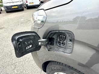 Opel Vivaro E Combi 75kWh 136pk aut 9-Pers lang - nap - pano - 1e eig - leer - airco - cruise - pdc - privacy glass picture 9