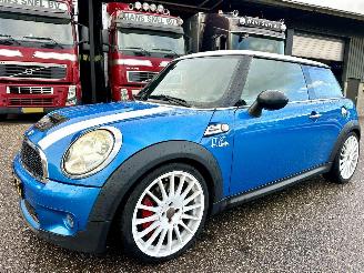 Mini Cooper S 1.6 John Cooper Works Chili 211pk 6-bak - panorama - leer - oz racing - harman/kardon - clima picture 2