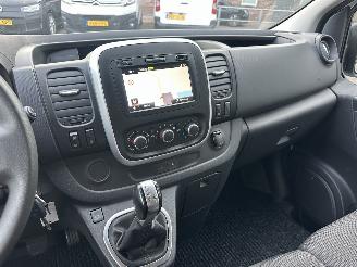 Renault Trafic 2.0 dCi 145pk 6-traps automaat T29 L1H1 Comfort 3pers - nap - 1e eig - 2x schuifdeur - navi - airco - cruise - pdc picture 18