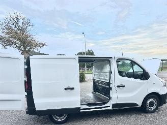 Renault Trafic 2.0 dCi 145pk 6-traps automaat T29 L1H1 Comfort 3pers - nap - 1e eig - 2x schuifdeur - navi - airco - cruise - pdc picture 41