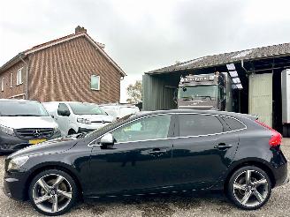 Auto incidentate Volvo V-40 2.0 D4 R-Design 2014/9