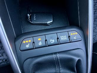 Kia Stonic 1.0 T-GDi MHEV GT-Line picture 17