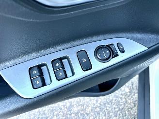 Kia Stonic 1.0 T-GDi MHEV 101pk GT-Line - nap - 1e eig - navi - camera - 1/2 leer - stuur + stoelverw - keyless entry + start picture 44