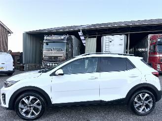 Auto incidentate Kia Stonic 1.0 T-GDi MHEV GT-Line 2024/1