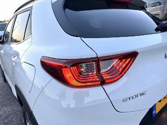 Kia Stonic 1.0 T-GDi MHEV 101pk GT-Line - nap - 1e eig - navi - camera - 1/2 leer - stuur + stoelverw - keyless entry + start picture 72